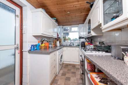 Aragon Road, Morden, Image 7