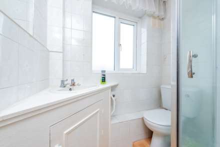 Kingsbridge Road, Morden, Image 13