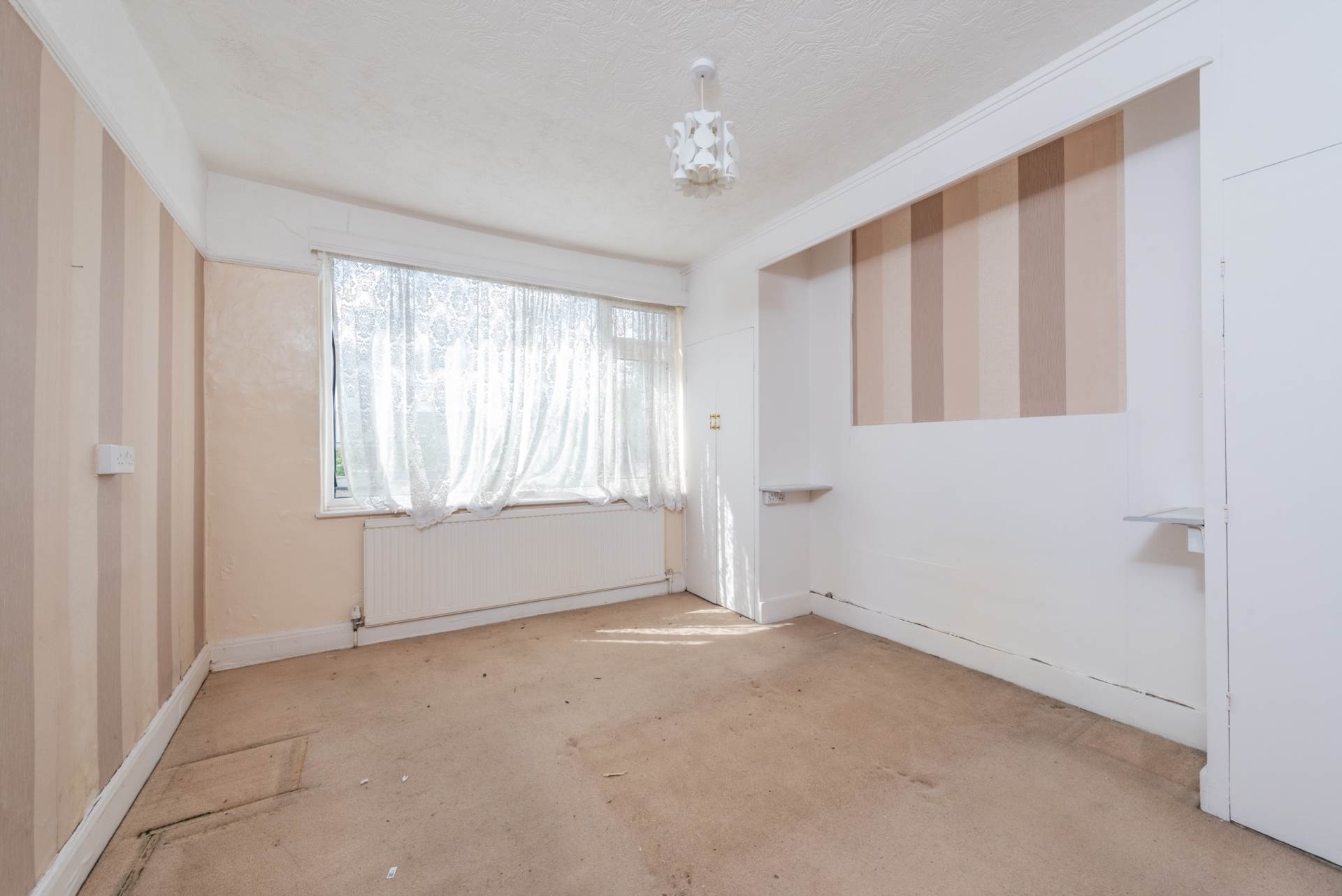 The Drive, Morden, Image 9