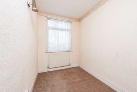 The Drive, Morden, Image 10