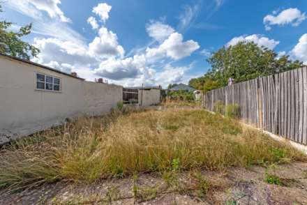 The Drive, Morden, Image 4