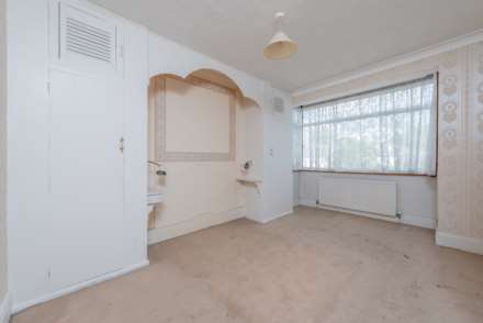 The Drive, Morden, Image 8