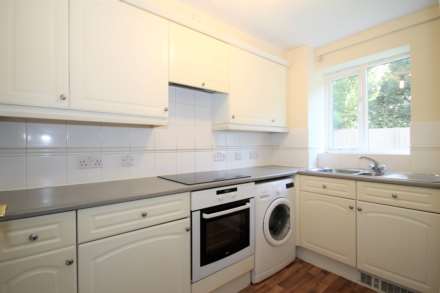 Beaver Close, Morden, Image 3