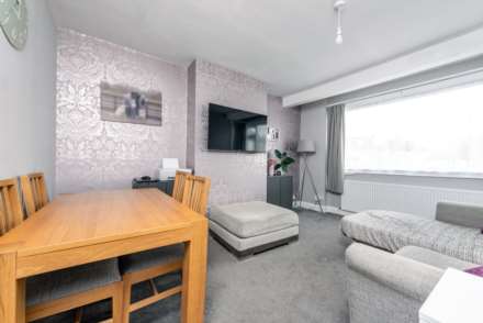 Rosebery Close, Morden, Image 2