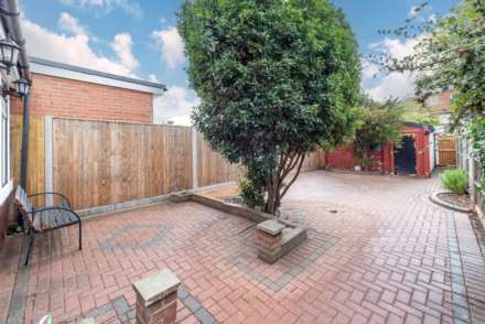 Aragon Road, Morden, Image 4