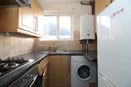 Lynmouth Avenue, Morden, Image 3