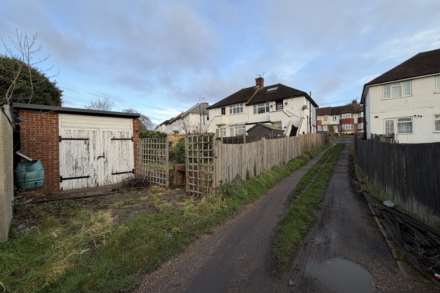 Lynmouth Avenue, Morden, Image 4