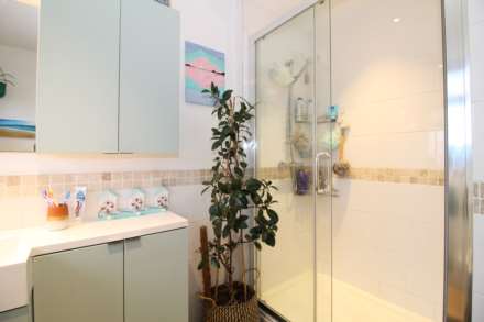 Aragon Road, Morden, Image 10