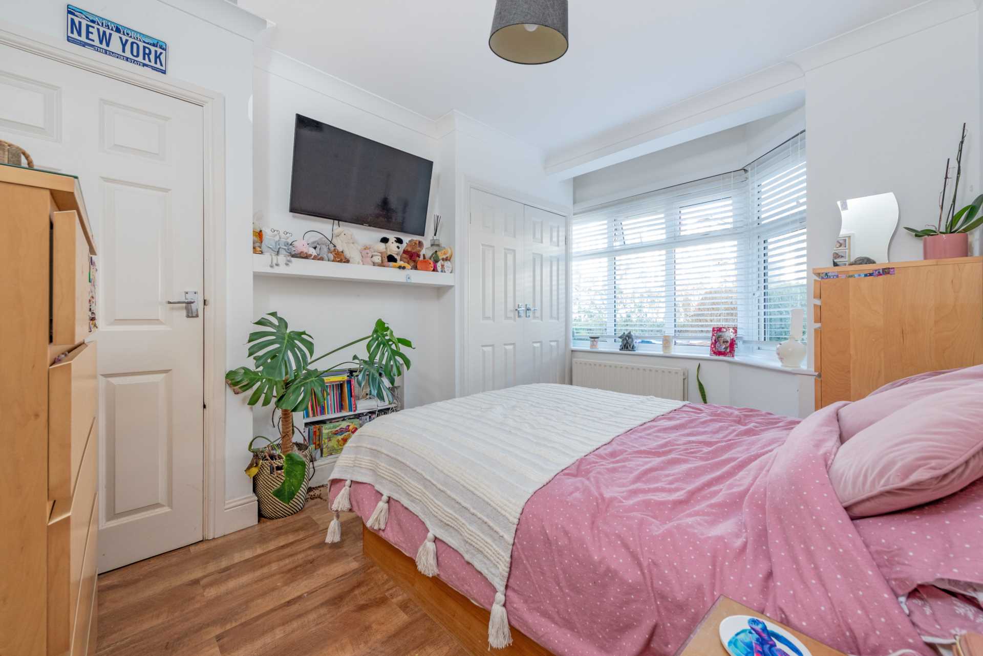 Lynmouth Avenue, Morden, Image 6