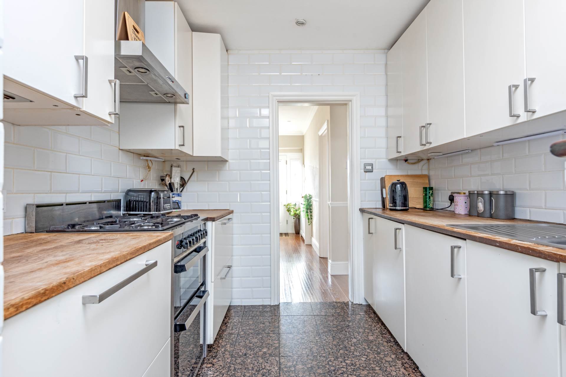 Rutland Drive, Morden, Image 9