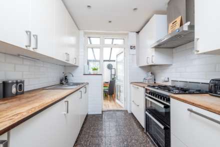 Rutland Drive, Morden, Image 3