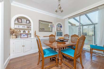 Rutland Drive, Morden, Image 7