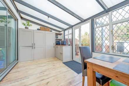 Rutland Drive, Morden, Image 8