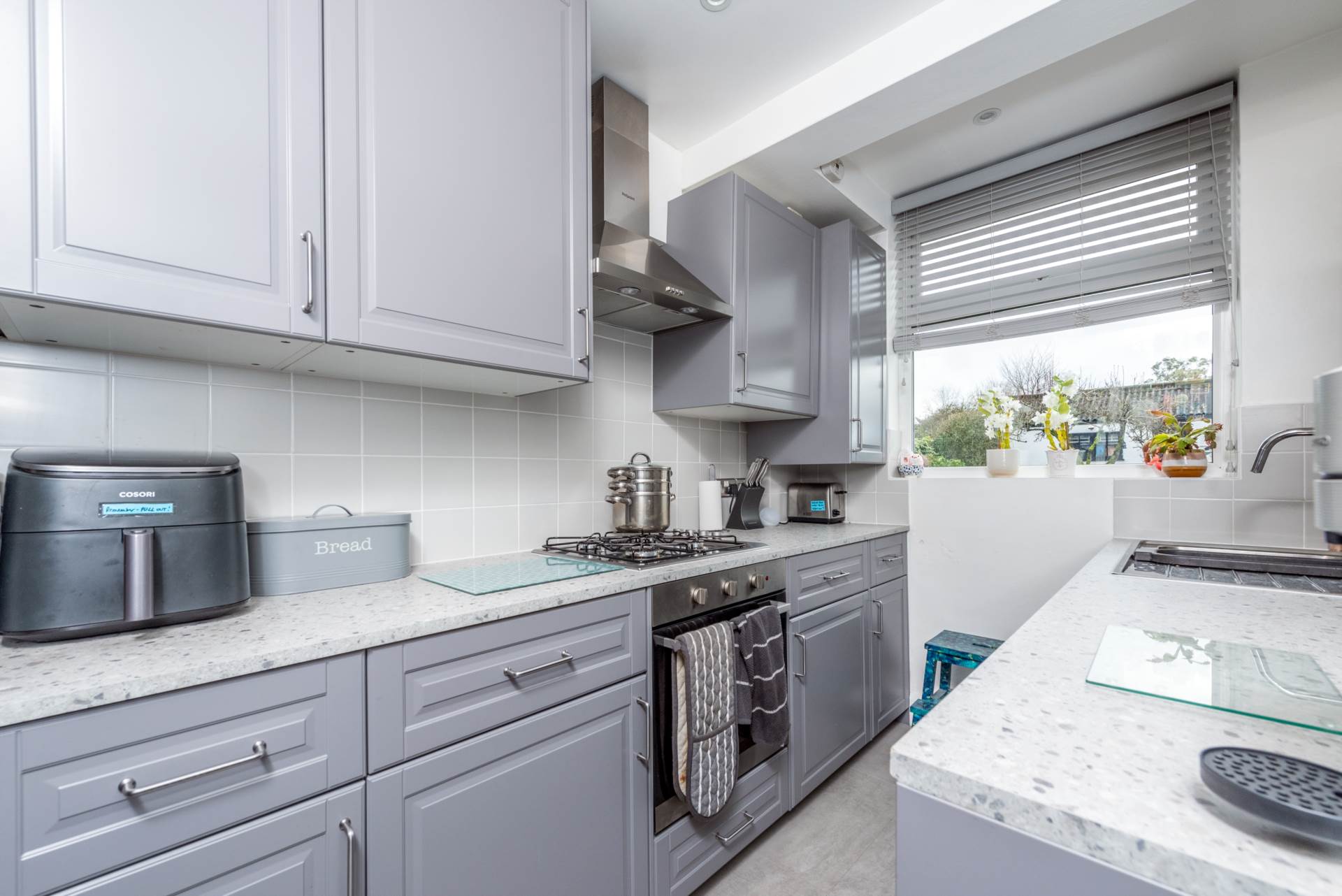 Cardinal Avenue, Morden, Image 3