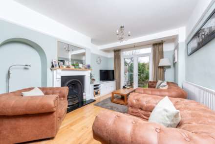 Cardinal Avenue, Morden, Image 2