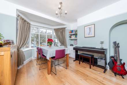 Cardinal Avenue, Morden, Image 6