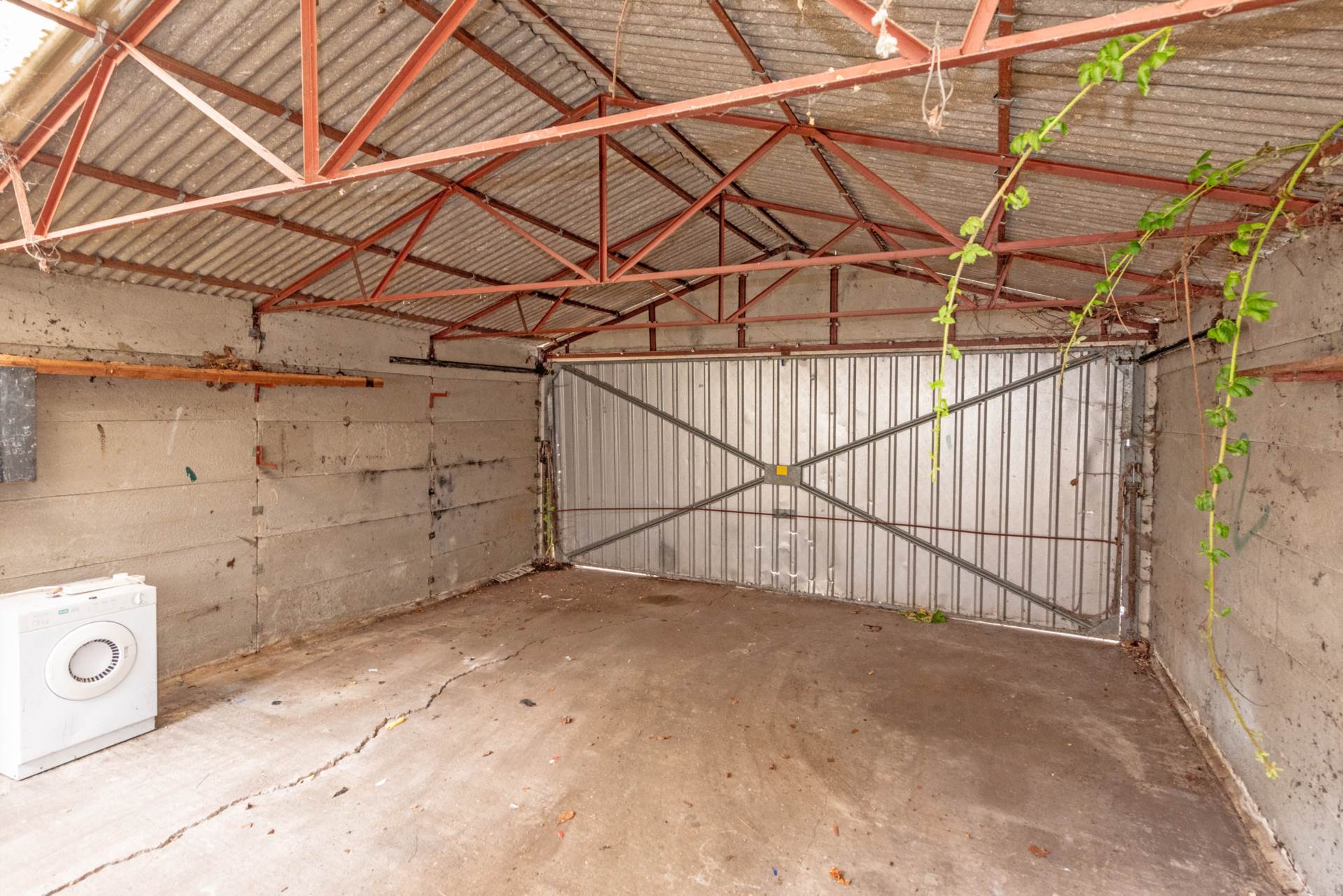 Woodland Way, Morden, Image 16