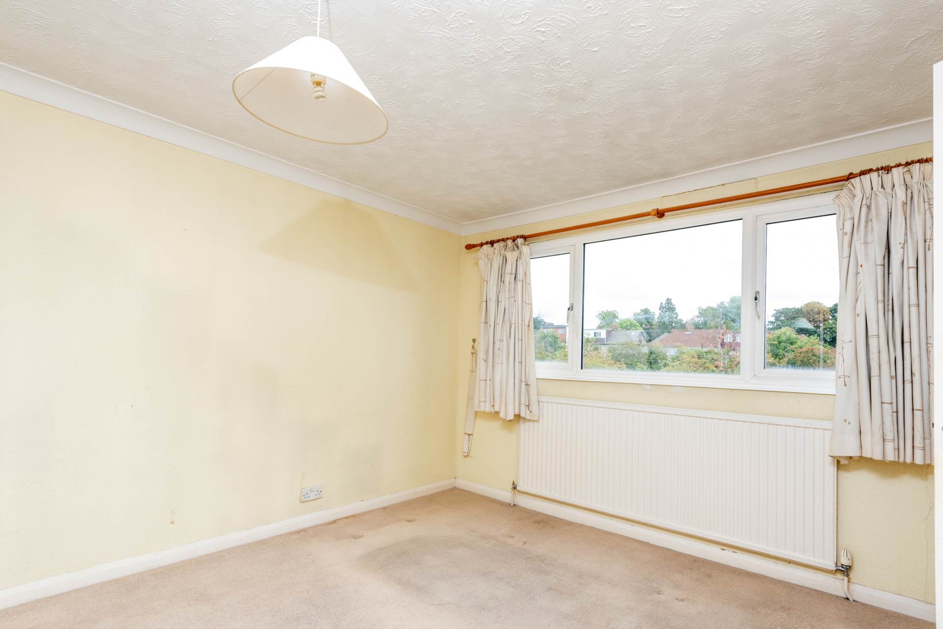 Woodland Way, Morden, Image 3