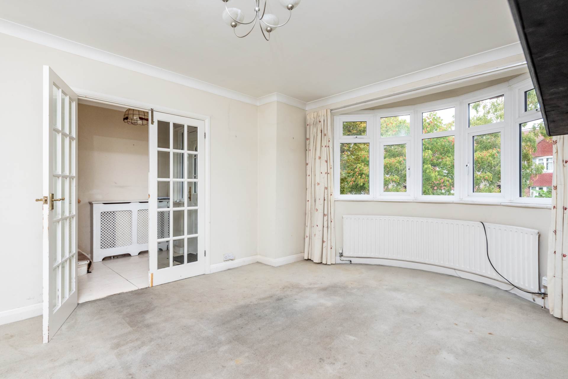 Woodland Way, Morden, Image 5
