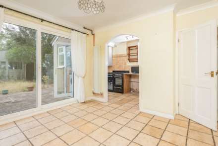 Woodland Way, Morden, Image 7