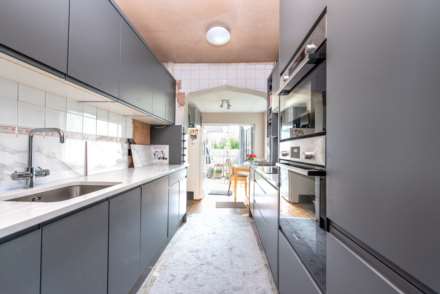 Epsom Road, Morden, Image 4