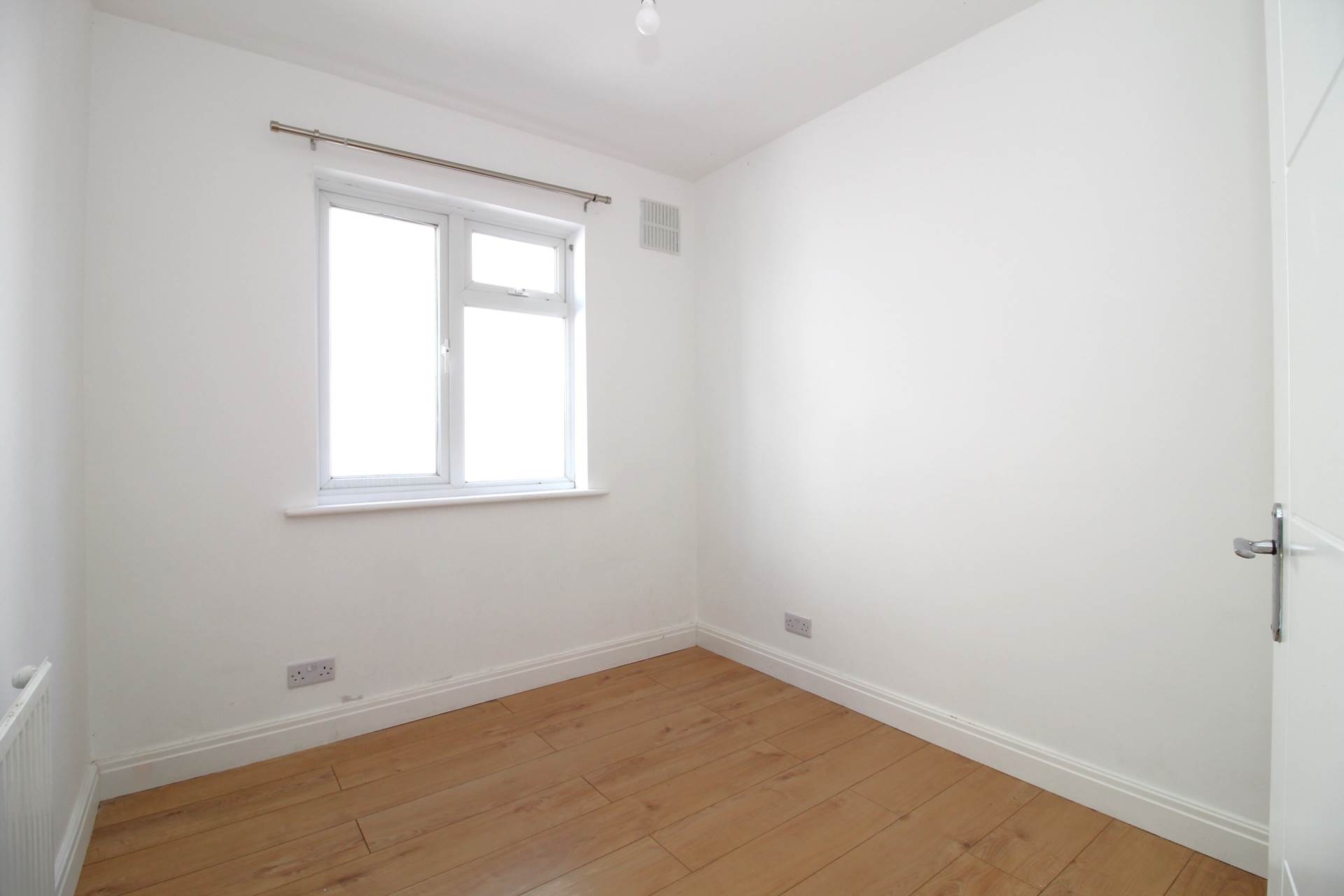 Tudor Drive, Morden, Image 6
