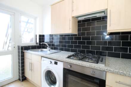 Tudor Drive, Morden, Image 3