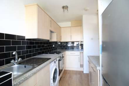 Tudor Drive, Morden, Image 4