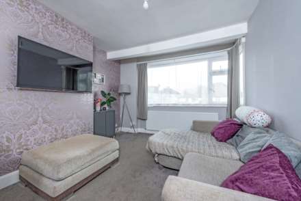 Property For Rent Rosebery Close, Morden