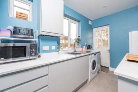 Rosebery Close, Morden, Image 3