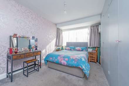 Rosebery Close, Morden, Image 4
