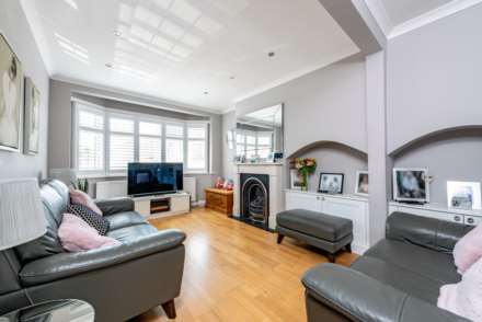 Dudley Drive, Morden, Image 2