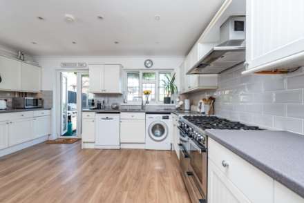 Dudley Drive, Morden, Image 5