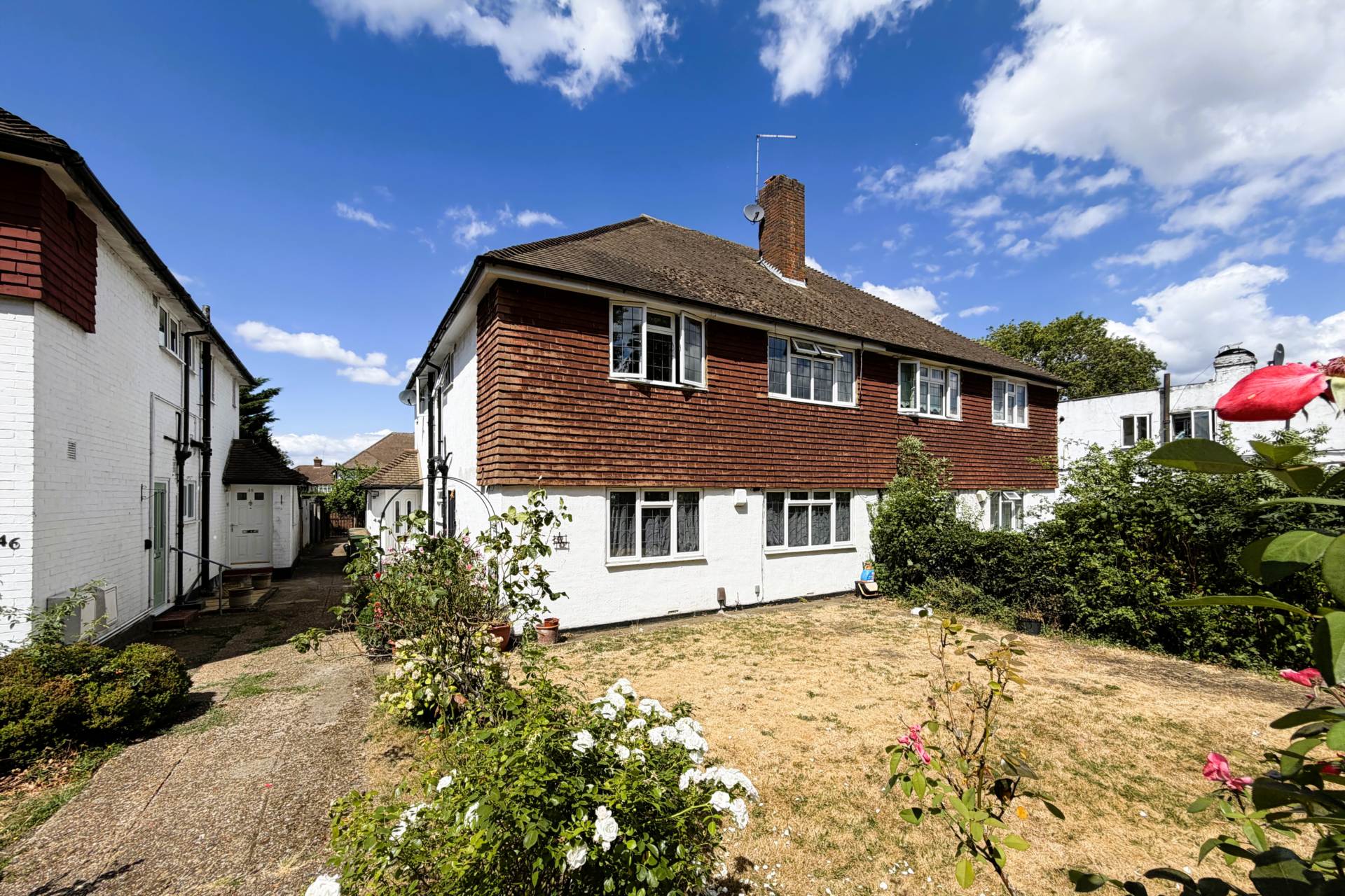 Stonecot Hill, Sutton, Image 1