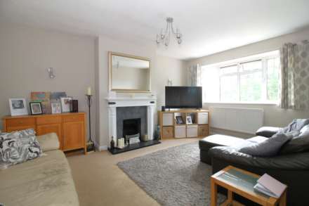 Stonecot Hill, Sutton, Image 2