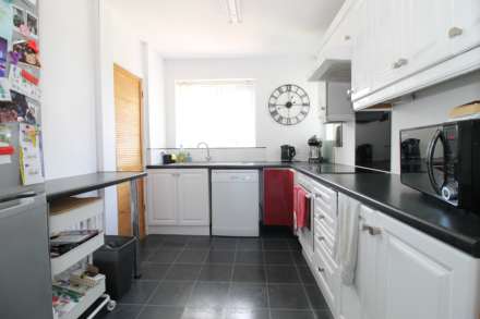Stonecot Hill, Sutton, Image 5