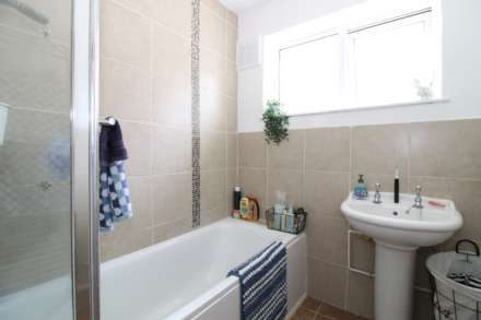 Stonecot Hill, Sutton, Image 8