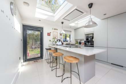 Aragon Place, Morden, Image 3