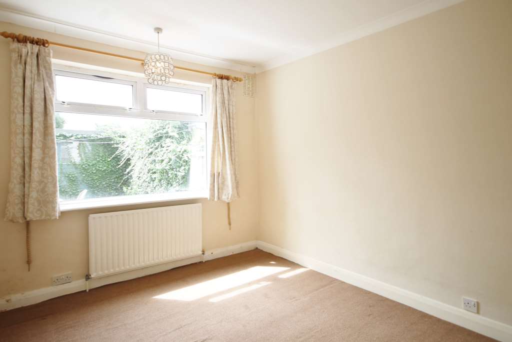 Tudor Drive, Morden, Image 4