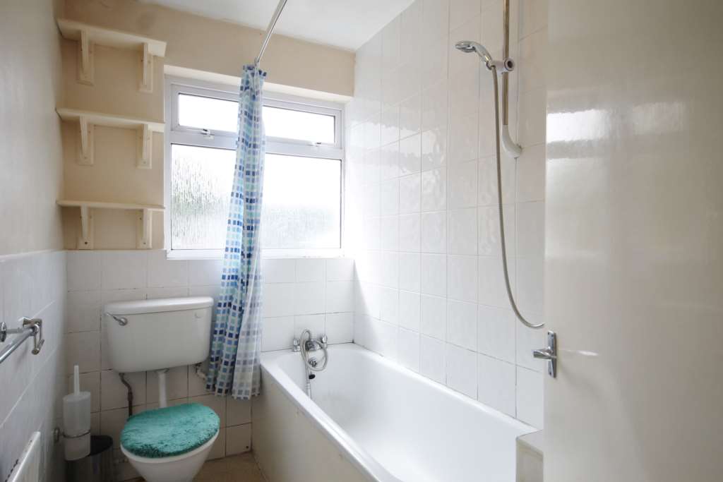 Tudor Drive, Morden, Image 6