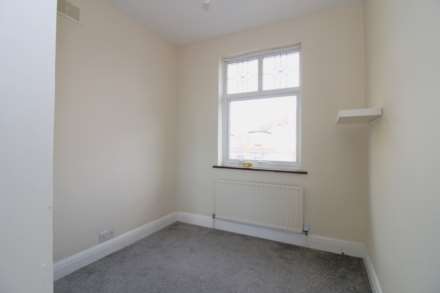 Ebbisham Road, Worcester Park, Image 12