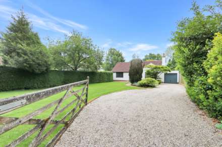 4 Bedroom Detached, Upper Basildon, Berkshire