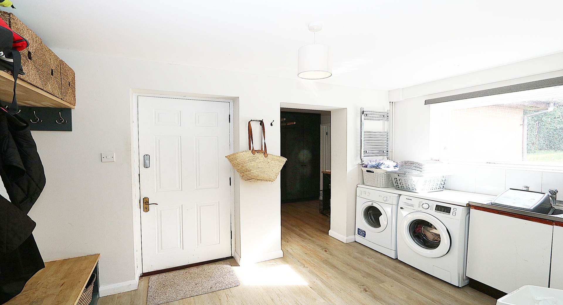 Pangbourne - set in a prime location. Only a few mins from the shops and amenities, Image 10