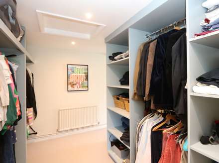 Pangbourne - set in a prime location. Only a few mins from the shops and amenities, Image 19