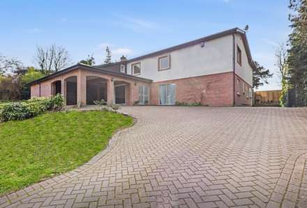 Pangbourne - set in a prime location. Only a few mins from the shops and amenities, Image 25