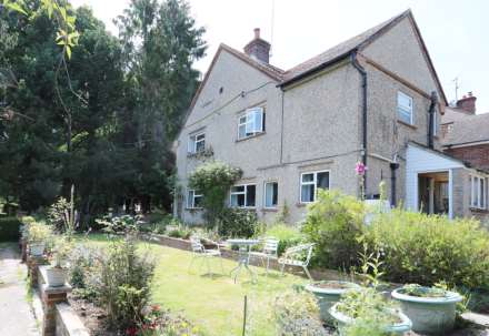 2 Bedroom Detached, The Slade, Bucklebury, Berkshire