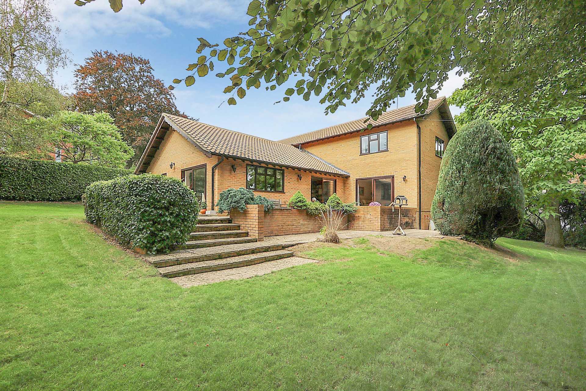 Cedar Drive, Pangbourne, Berkshire, Image 2