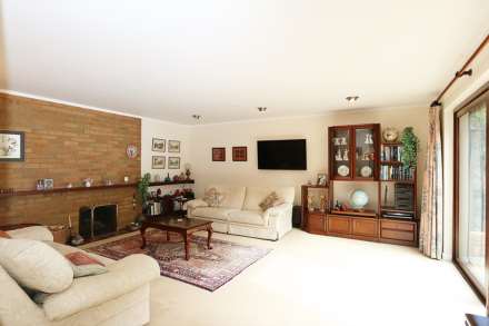 Cedar Drive, Pangbourne, Berkshire, Image 4