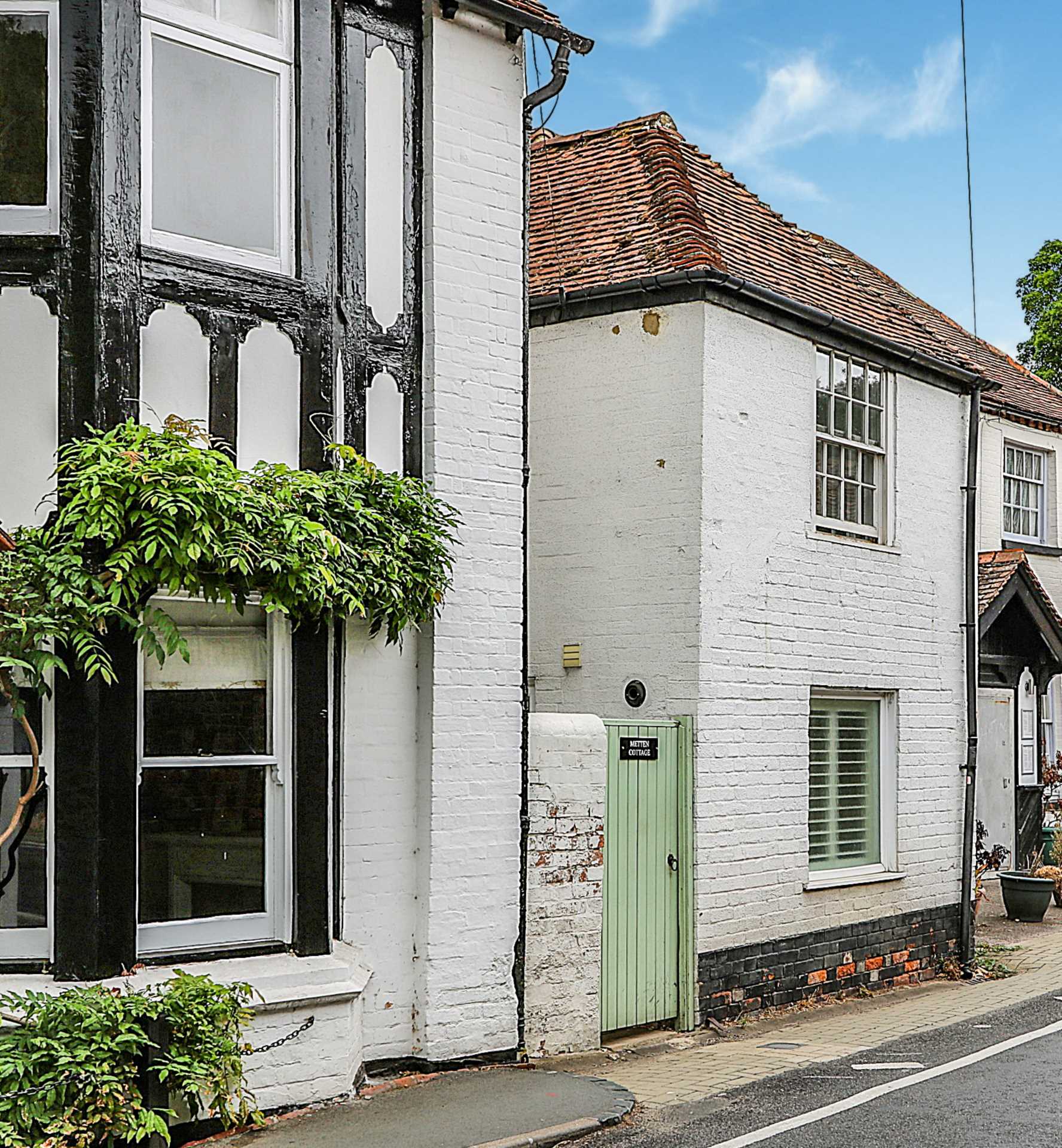 High Street, Whitchurch, Image 1