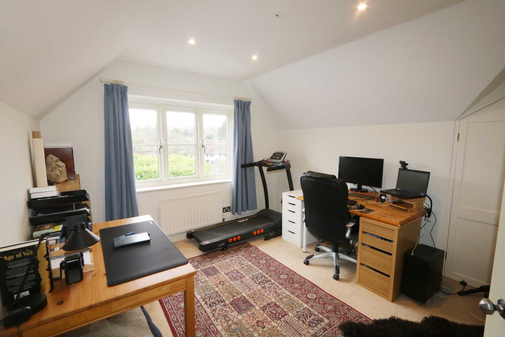 Upper Basildon, Image 10
